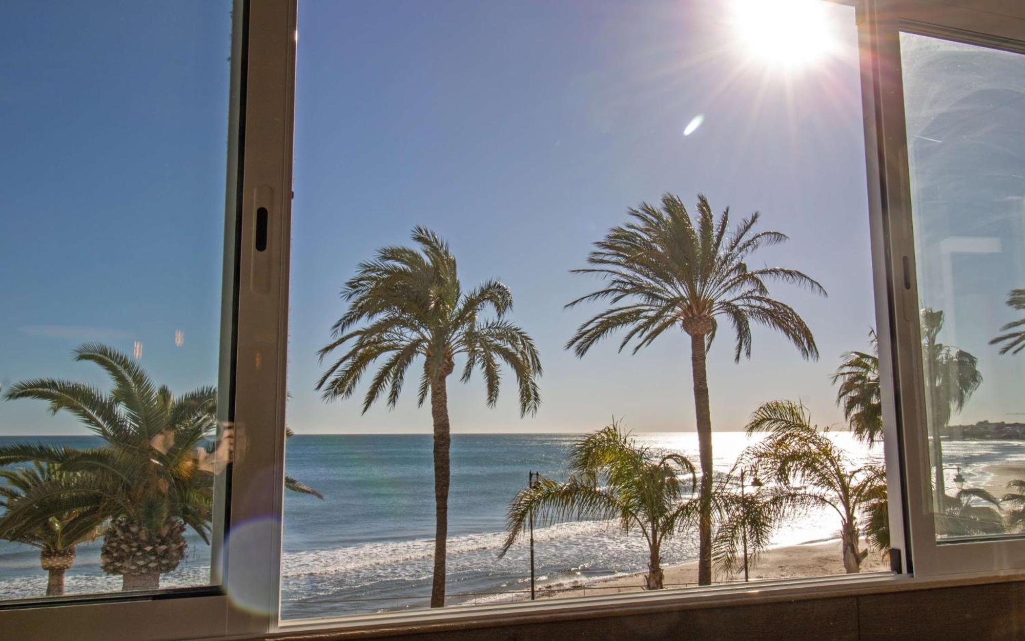 Luxury Beach House - Primera Linea Playa Cargador Albert Villas Alcossebre エクステリア 写真